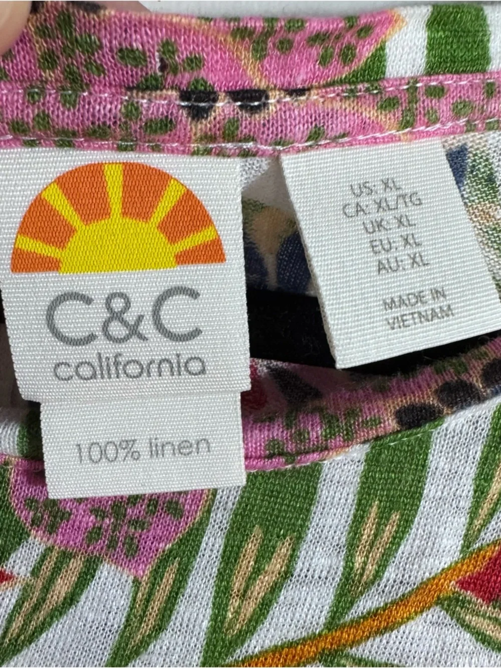 C&C California Linen Floral Top Button Back Short Sleeve XL - Picture 4 of 7